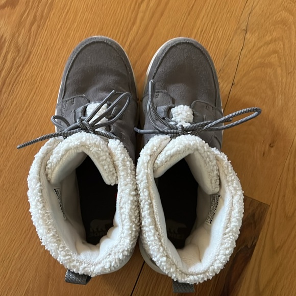 Sorel Boots - Picture 4 of 6